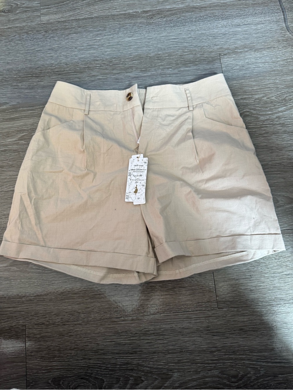 Women's Tailored Cotton Blend Shorts in Light Beige